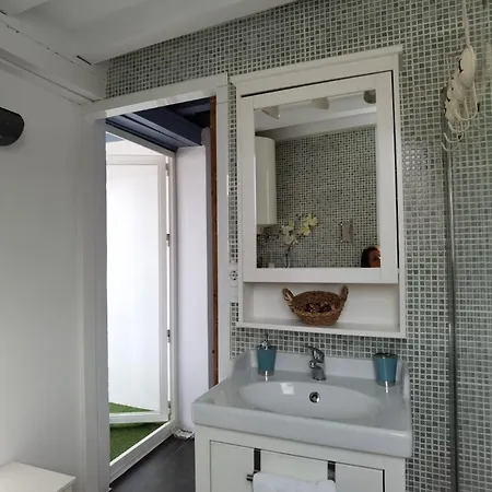 La Casa Vertical Nyaraló *