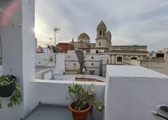 La Casa Vertical Kadyks